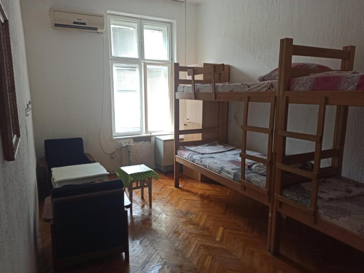 Hostel Yolo Belgrad Zewnętrze zdjęcie