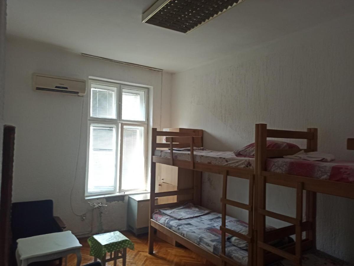 Hostel Yolo Belgrad Zewnętrze zdjęcie