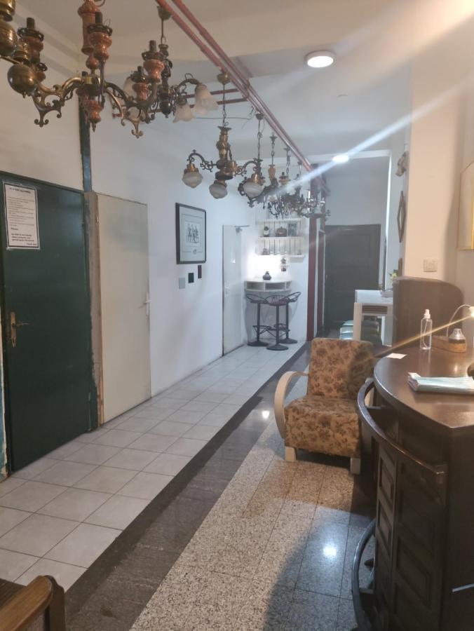 Hostel Yolo Belgrad Zewnętrze zdjęcie