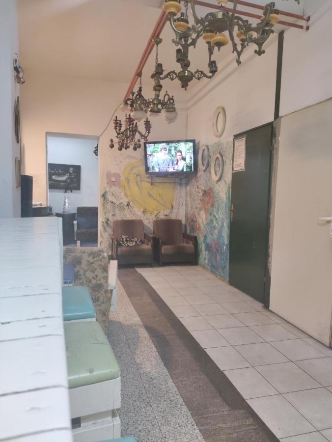 Hostel Yolo Belgrad Zewnętrze zdjęcie