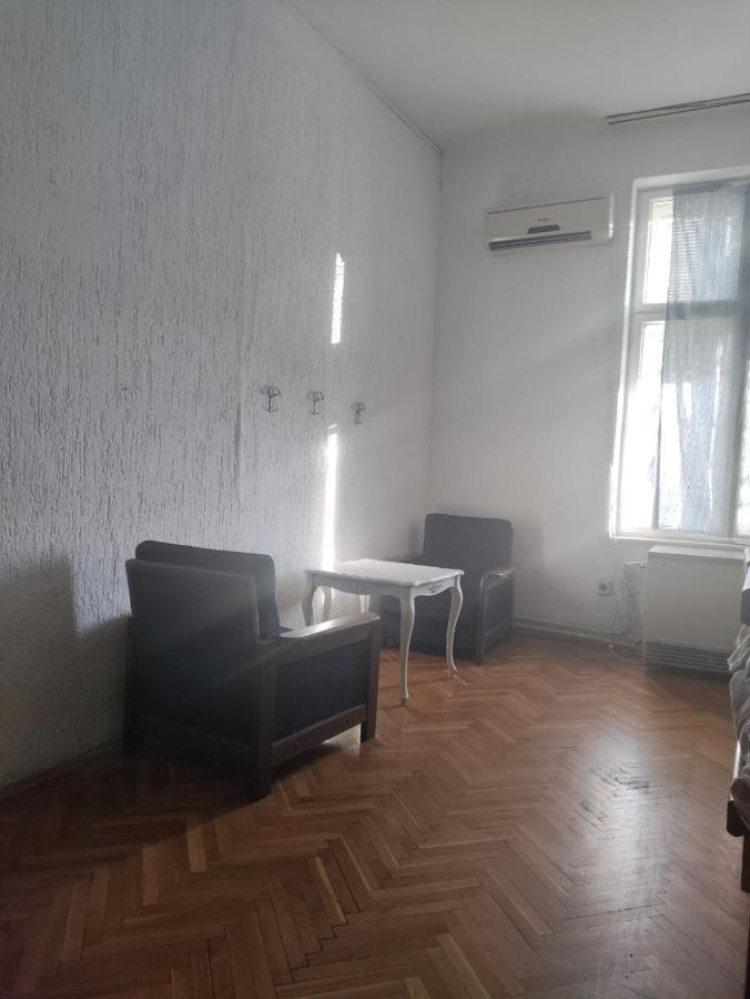 Hostel Yolo Belgrad Zewnętrze zdjęcie