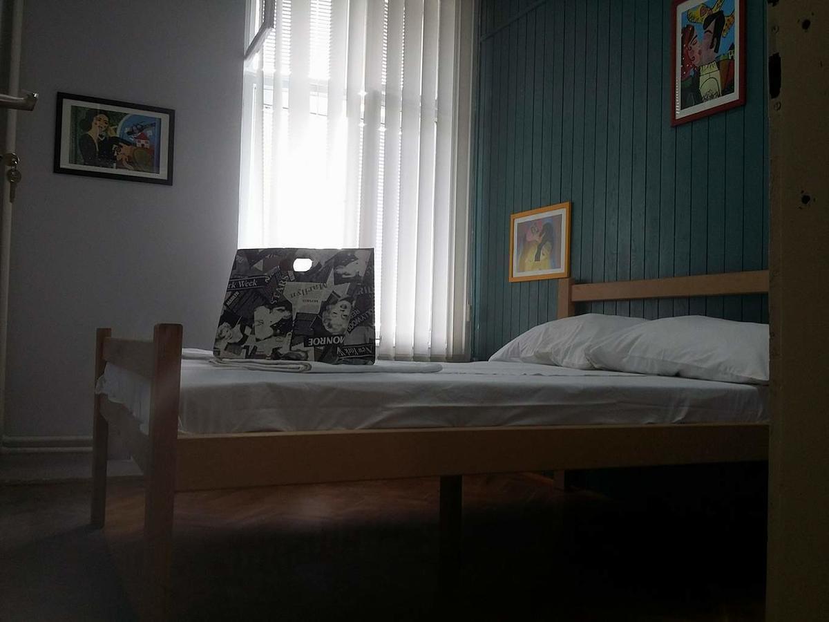 Hostel Yolo Belgrad Zewnętrze zdjęcie