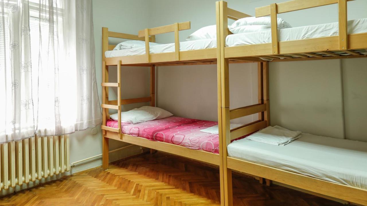Hostel Yolo Belgrad Zewnętrze zdjęcie