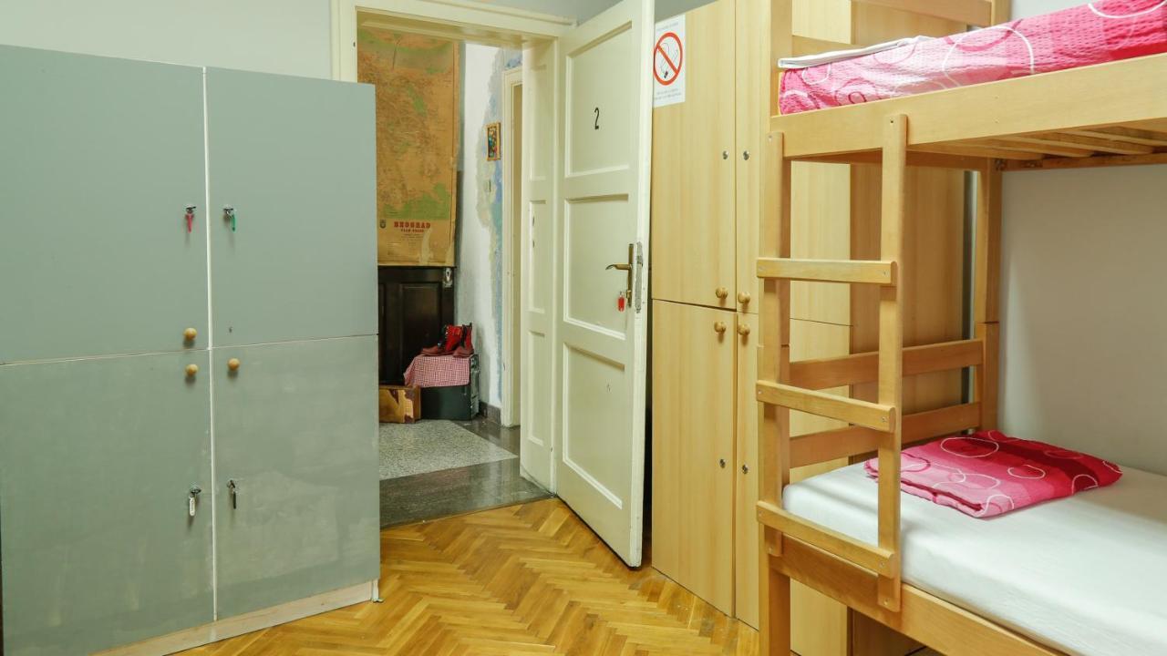 Hostel Yolo Belgrad Zewnętrze zdjęcie
