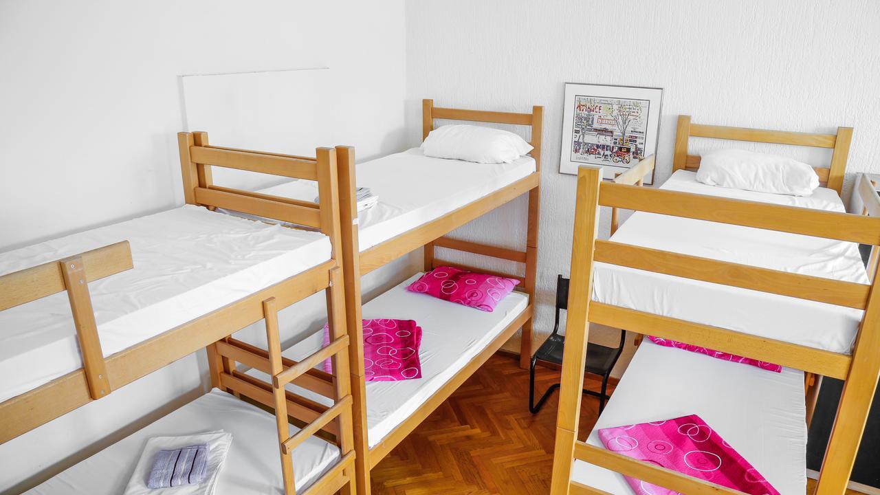 Hostel Yolo Belgrad Zewnętrze zdjęcie