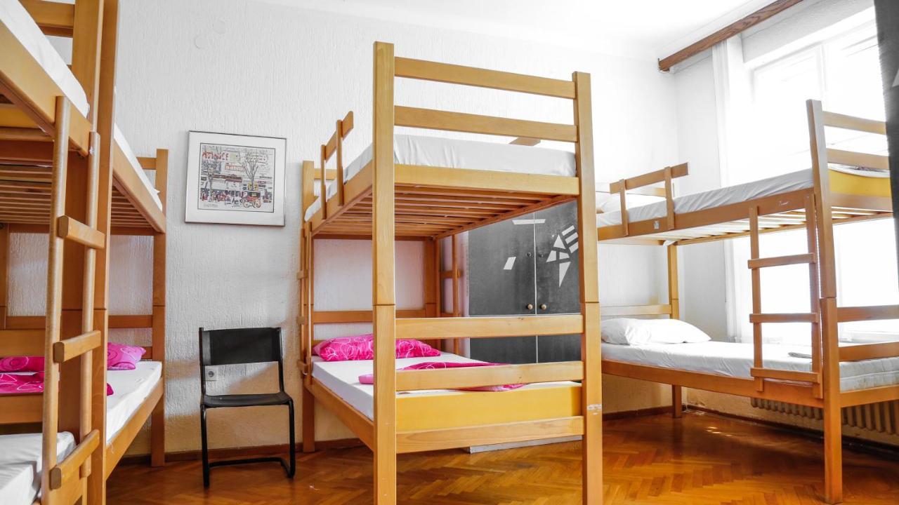 Hostel Yolo Belgrad Zewnętrze zdjęcie